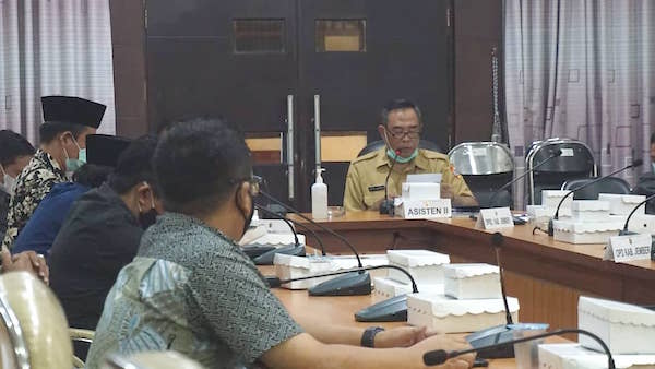 Kunker ke Pemkab Jember, Ketua Komisi D DPRD Jatim, HM Satib, Soroti Masalah Limbah Udang